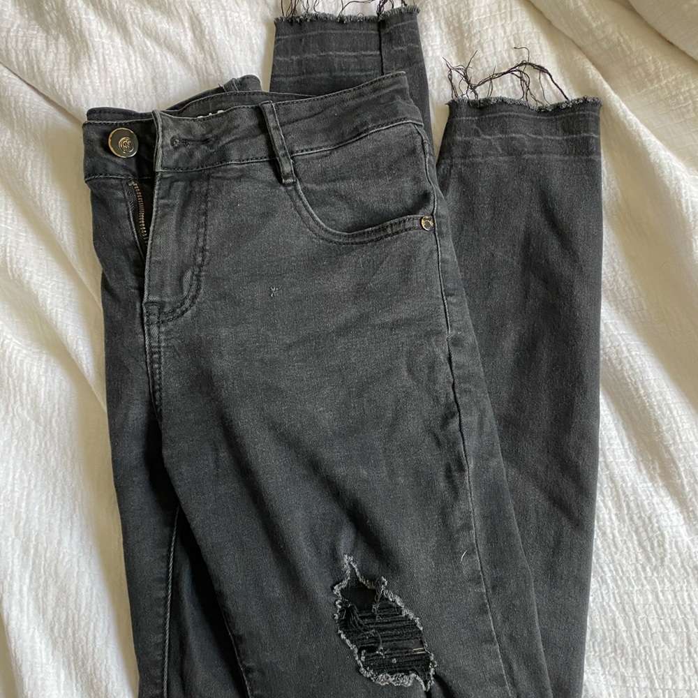 Ripped Skinny Jeans